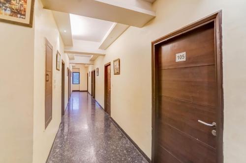 ردهة, Super Townhouse Sikar Road Jaipur Formerly Hotel Aroma Inn in فيدهايادار ناجار