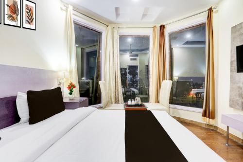 Super Townhouse Brahma Sarovar Formerly Krishna mahal in Thanesar