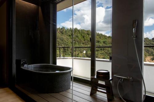 越中五位花尾温泉山帽子