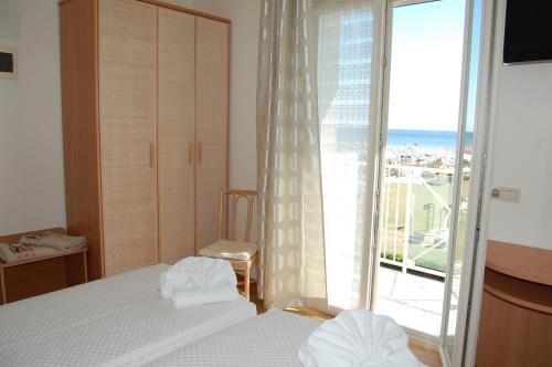 Double Room with Balcony and Sea View room in Hotel Rivazzurra