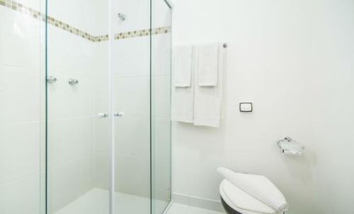 Double or Twin Room image 10
