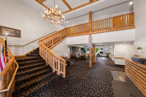 Rodeway Inn & Suites Tomahawk - 로비