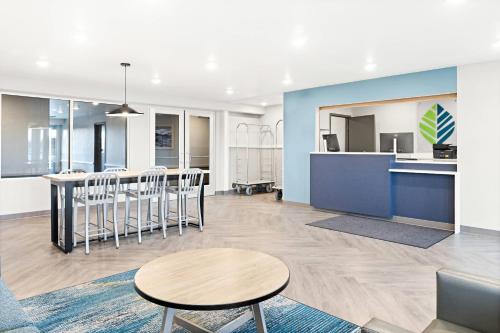 avla, WoodSpring Suites Billings in Southwest Corridor