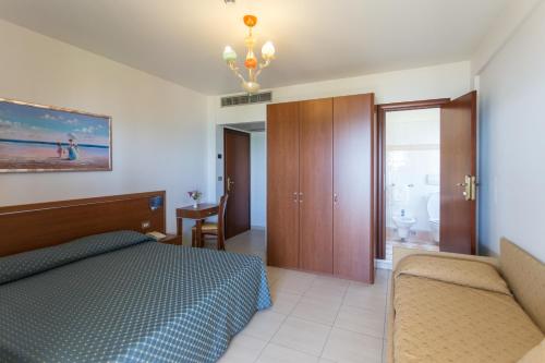 Triple Room with Private Bathroom