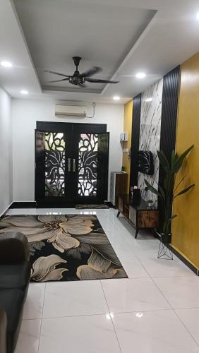 Lily Homestay
