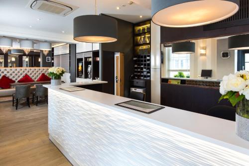 ベスト ウエスタン バッキンガム パレス ロード