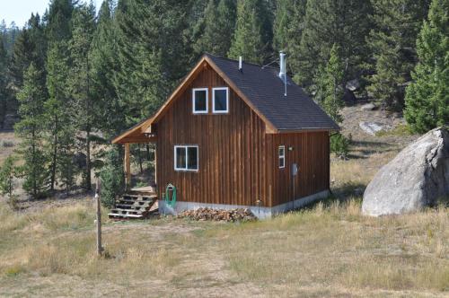 Cabin (6 Adults)