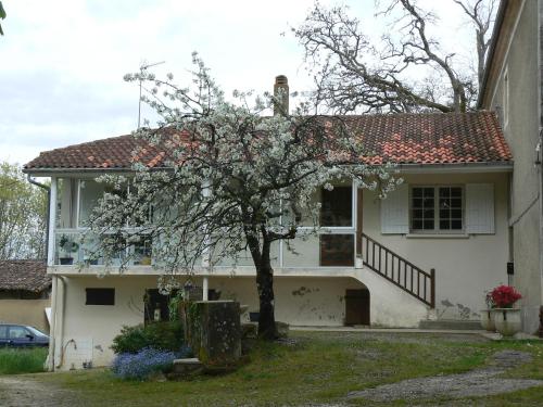 Houres gîte à louer Cazeneuve