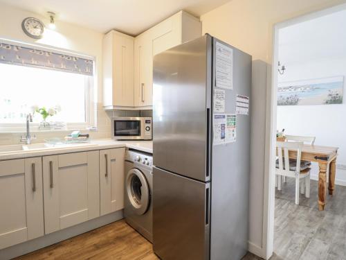 8 Glan Ysgethin - image 9