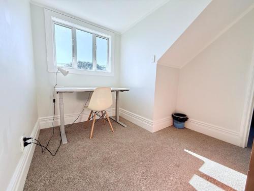 4Brm1Bath - heart of Mt Eden, Auckland (photo 10)