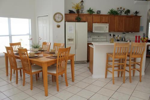 Glenbrook Villa GB010 - image 2