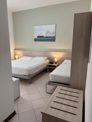 Triple Room room in Hotel Ammare