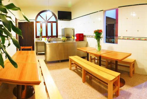 Kitchen, Hostal de Las Americas in Oaxaca