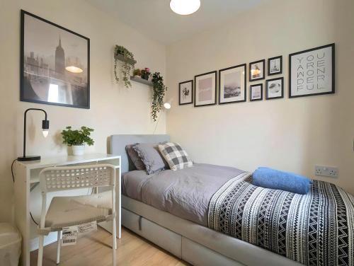Stylish 4-Bed, 3-Bath Townhouse with Free Parking, Liverpool (fotografie 6)