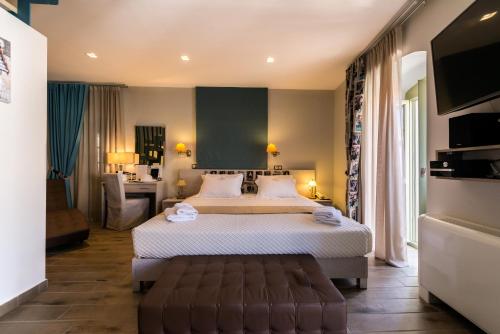 Fiscardonna Luxury Suites in Erisos