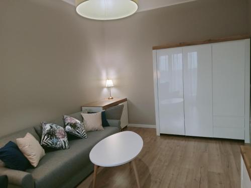 Apartament z Widokiem, wygodny Apartament z sypialnią, kuchnią i salonem, 47m2, bezpłatny garaż, Breslau (Foto 3)
