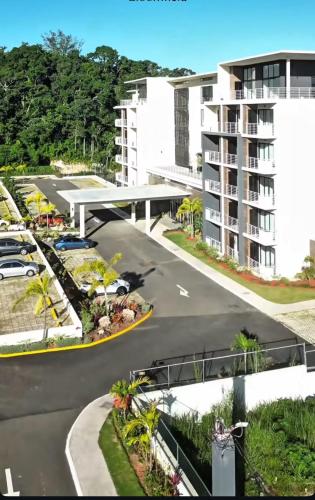 1 BDR Heated Pool- Fitness Center- 24 hr Gated in Mandeville