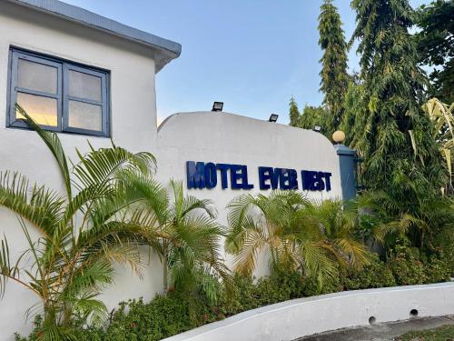 บริการและสิ่งอำนวยความสะดวก, Motel Ever Rest near สนามบินนานาชาติแจ็คสัน