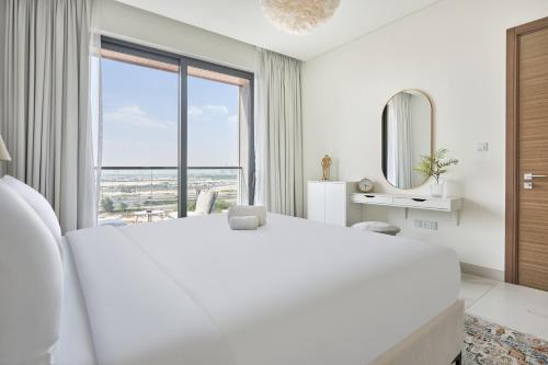 STAY BY LATINEM Luxury 2BR Holiday Home OPA 305 Near Downtown, Dubai (foto 6)