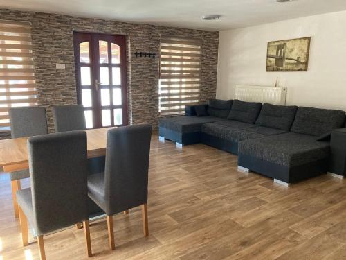 No1 Vendeghaz in ปารัด