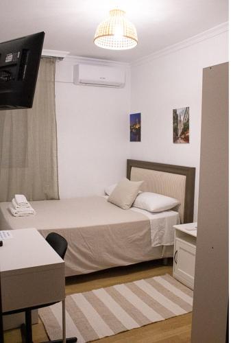 habitación o dormitorio acogedor, buena conexion, Sevilla (Foto 7)