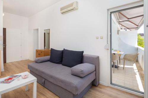 One-Bedroom Apartment with Balcony image 7