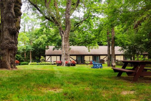 สวน, The Earl of Sandwich Motel in แซนวิช (MA)