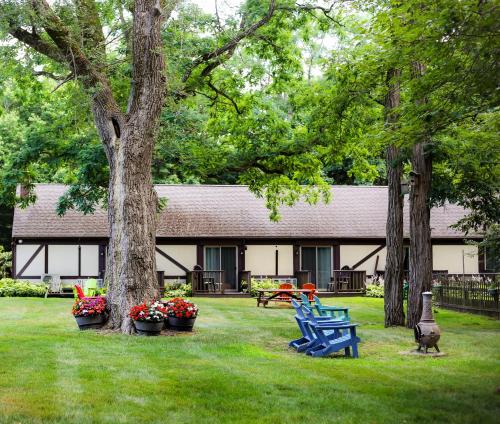 สวน, The Earl of Sandwich Motel in แซนวิช (MA)