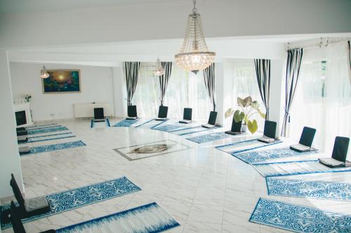 YOUness WELLness Clinic & Retreats in Bolovani
