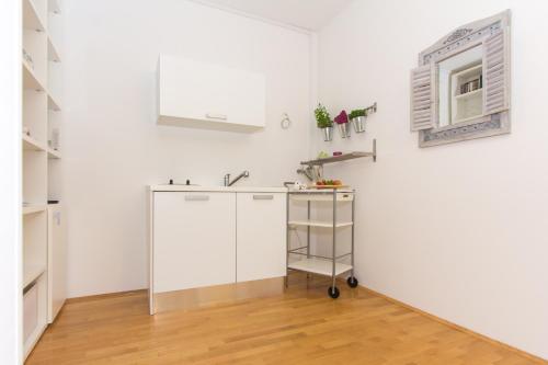 Apartment Infinity - image 5