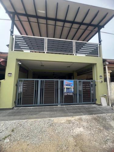 Rizqi Homestay Pasir Mas in ตุมปัต