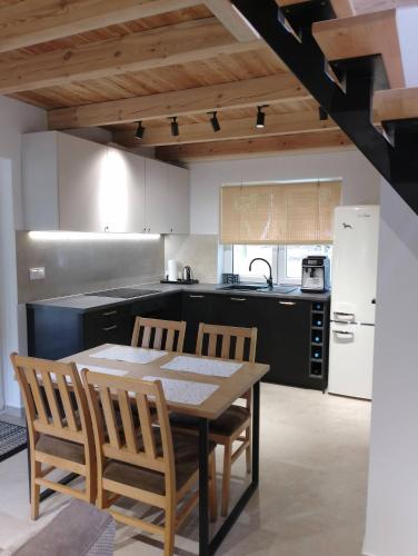 Warmia Forest House - Pod koronami drzew