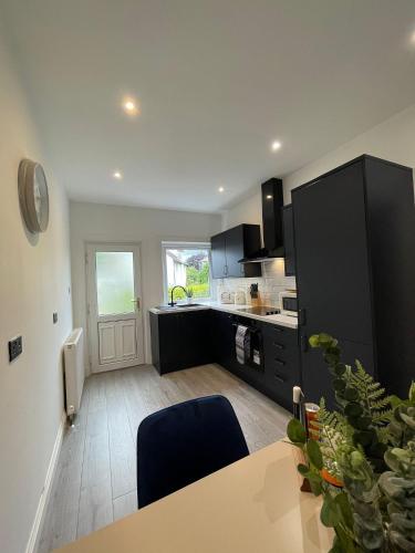 Limefield Residence in Livingston