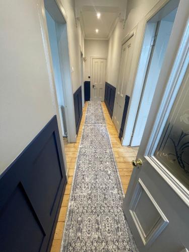 Limefield Residence in Livingston