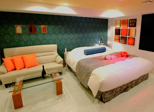 room detail thumbnail 0