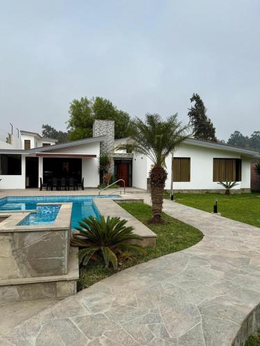 . Casa los Cipreses del Sol