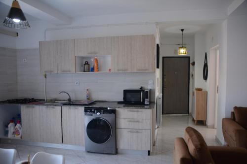 APT F3 tout équipé, 15 min plage et centre ville (APT F3 tout equipe, 15 min plage et centre ville) in Tala Hamza