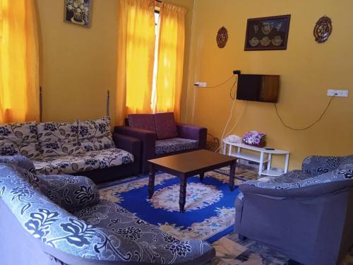 Enalys Homestay untuk orang islam sahaja in 哈布