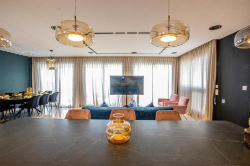 Shani house MARINA view penthouse in Ashkelon