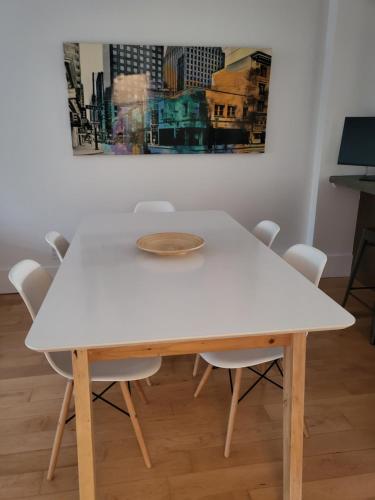 Super appartement proche metro in Rosemont-La Petite-Patrie