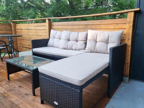 Super appartement proche metro in Rosemont-La Petite-Patrie