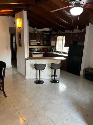Casa baja Malibú (Casa baja Malibu) in Baja Malibu