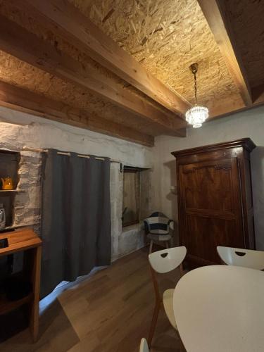 Gîte au coeur de la forêt (Gite au coeur de la foret) in St Pierre Le Moutier