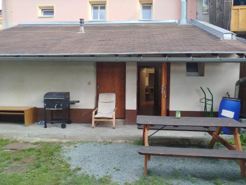 ทัศนียภาพภายนอกโรงแรม, Apartmány pod Barunčinou školou (Apartmany pod Baruncinou skolou) in เชสกา สกาลิซ