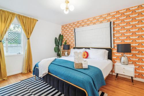 LA Style Retreat near Hollywood Sign & Star Alley, Los Angeles (fotografie 7)