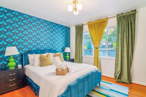 LA Style Retreat near Hollywood Sign & Star Alley, Los Angeles (fotografie 8)
