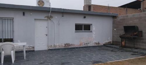 Menendez Lajas in เอล ตราปิเช