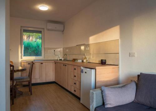 SUNSET Villa Apartments in Ljubanishta