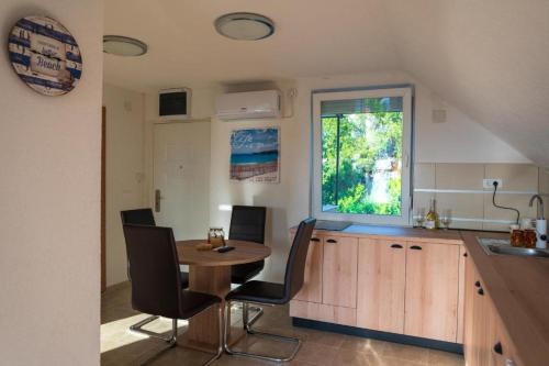 SUNSET Villa Apartments in Ljubanishta