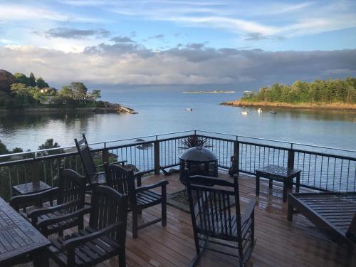 SPECTACULAR OCEANFRONT ON BOSTONs SCENIC NORTH SHORE - image 10